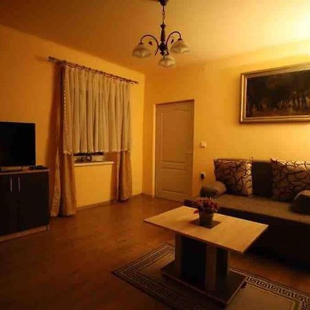 Hbr Friendly Apartment Sighişoara Exteriör bild